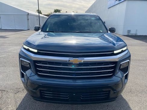 New 2026 Chevrolet Traverse High Country w/ LPO, Floor Liner Package AWD/4WD image 2