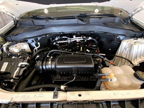 Certified 2023 Ford Explorer XLT w/ Equipment Group 202A image 9