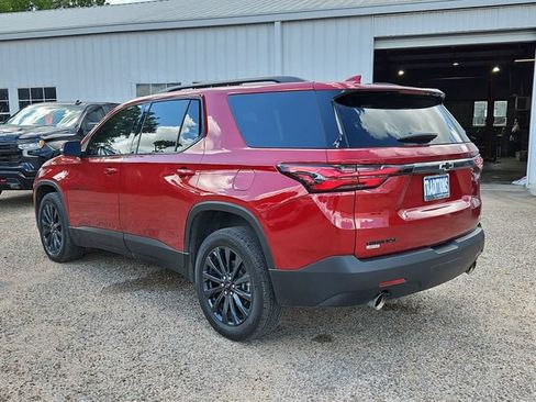 Used 2024 Chevrolet Traverse RS FWD image 42