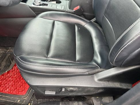 Used 2020 Ford Escape SEL FWD image 12