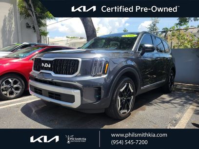 Certified 2024 Kia Telluride EX w/ EX Captain's Chair Package