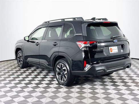 Certified 2025 Subaru Forester Premium image 6