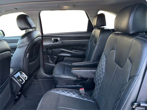 Used 2021 Kia Sorento SX image 10