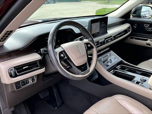 Used 2020 Lincoln Aviator Reserve image 16