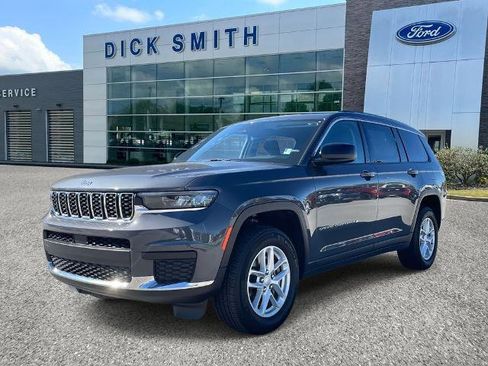 Used 2024 Jeep Grand Cherokee L Laredo image 3