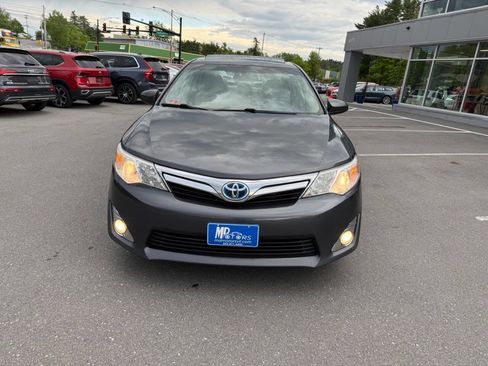 Used 2012 Toyota Camry XLE w/ Leather Pkg FWD image 5
