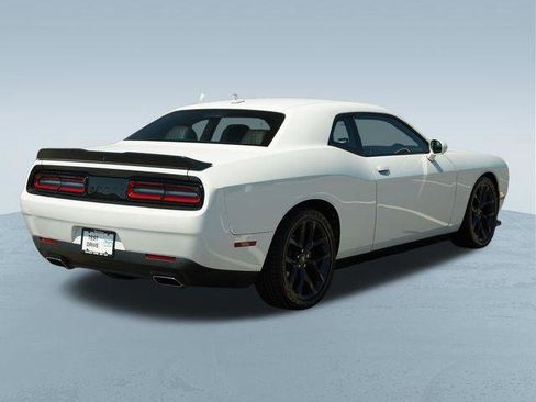 Certified 2022 Dodge Challenger GT w/ Plus Package RWD image 9