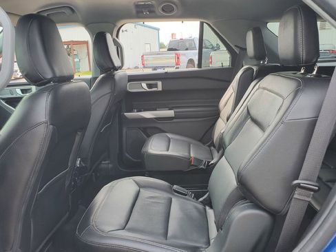 Certified 2022 Ford Explorer Limited w/ Equipment Group 301A RWD image 22