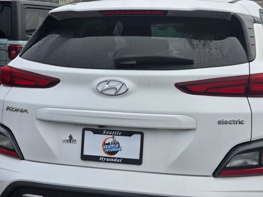 Used 2023 Hyundai Kona SE FWD image 13