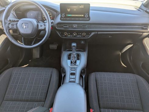 Used 2024 Honda HR-V Sport image 11