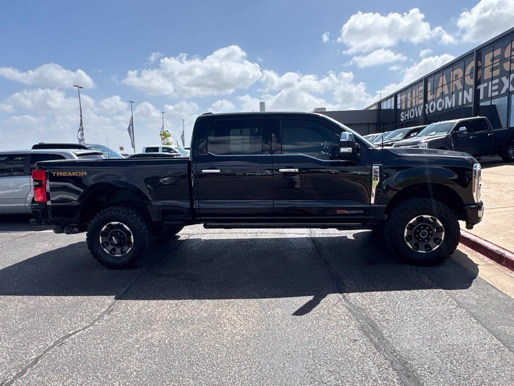 Used 2024 Ford F250 Platinum w/ Tremor Off-Road Package AWD/4WD image 4