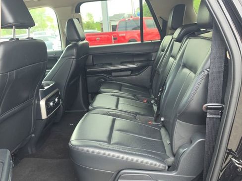 Used 2023 Ford Expedition Max XLT AWD/4WD image 12