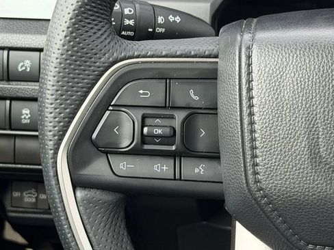 Certified 2025 Toyota Tacoma TRD Sport AWD/4WD image 27