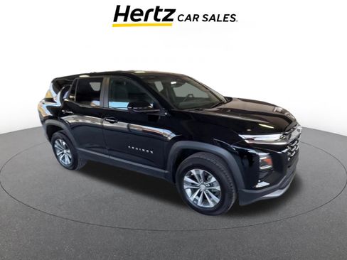 Used 2025 Chevrolet Equinox LT image 1