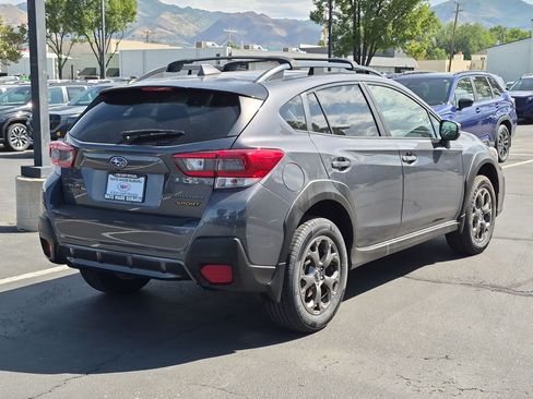 Used 2022 Subaru Crosstrek 2.5i Sport w/ Moonroof Package AWD/4WD image 3
