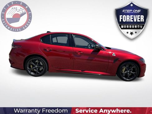 Used 2024 Alfa Romeo Giulia Quadrifoglio RWD image 8