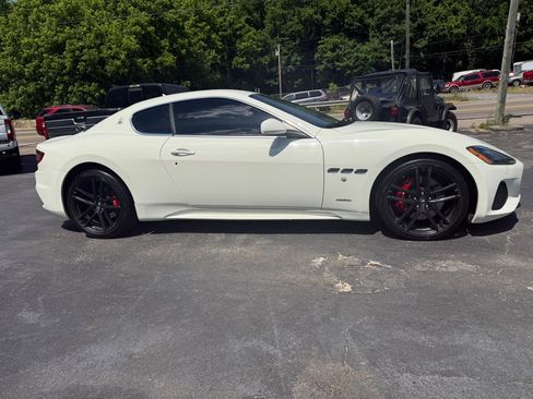 Used 2018 Maserati GranTurismo Sport RWD image 26