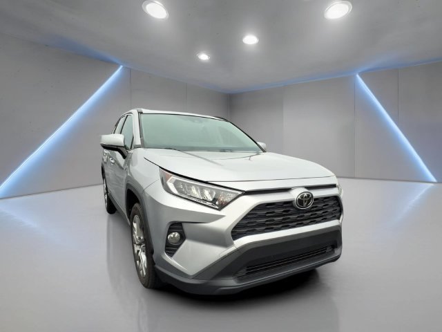 Certified 2020 Toyota RAV4 XLE Premium FWD image 22