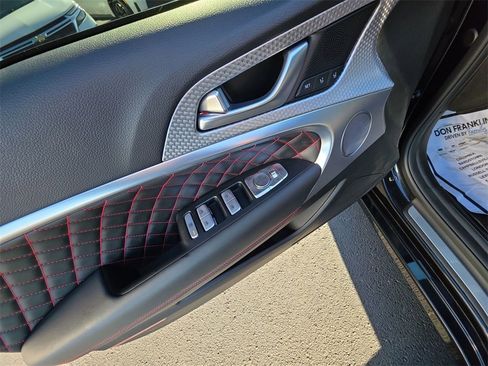 Used 2023 Genesis G70 3.3T w/ Sport Prestige Package image 13