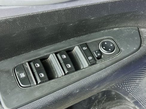 Certified 2023 Kia Forte LXS FWD image 17