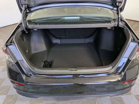 New 2026 Honda Accord SE image 10