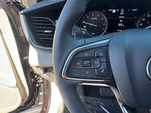 Used 2022 Buick Envision Avenir w/ Technology Package II image 22