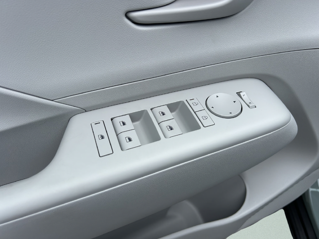 New 2027 Hyundai Kona SEL Sport FWD image 22