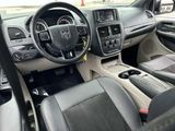 Used 2019 Dodge Grand Caravan SXT image 2