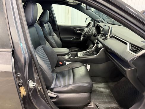 Used 2020 Toyota RAV4 XSE image 28