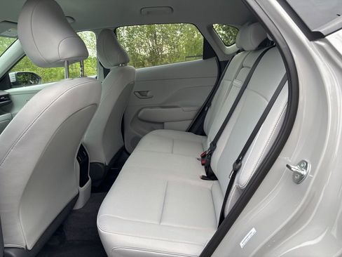 Certified 2025 Hyundai Kona SEL AWD/4WD image 12