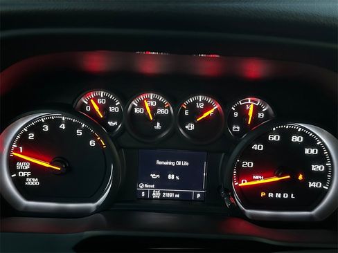 Used 2022 Chevrolet Silverado 1500 Custom image 13