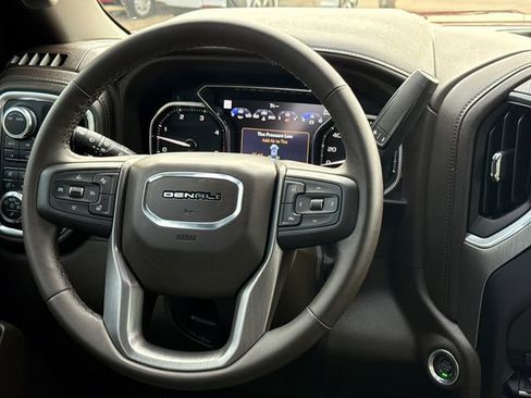 Used 2023 GMC Sierra 3500 Denali w/ Technology Package AWD/4WD image 13