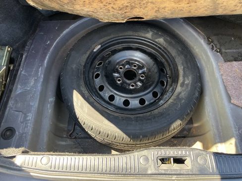 Used 1996 Toyota Camry LE FWD image 30