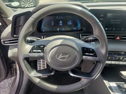 Used 2025 Hyundai Elantra Sport FWD image 21
