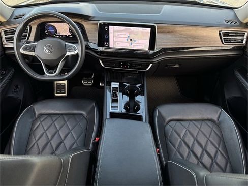 Used 2025 Volkswagen Atlas SEL Premium R-Line image 10