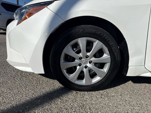 Used 2022 Toyota Corolla LE image 24
