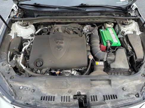 Used 2019 Toyota Avalon Touring image 30