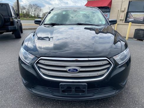 Used 2015 Ford Taurus SE FWD image 8