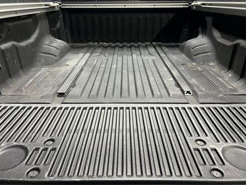 Used 2018 Nissan Titan PRO-4X image 5