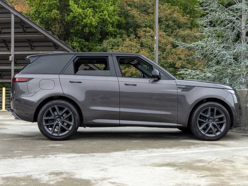 Used 2024 Land Rover Range Rover Sport Dynamic SE AWD/4WD image 12