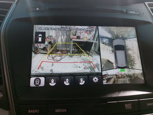 Used 2018 Hyundai Santa Fe Sport w/ 2.4L Tech Package 04 FWD image 23