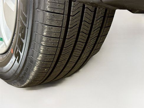 New 2026 Mitsubishi Outlander ES image 33