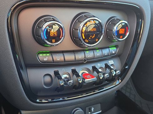 Used 2024 MINI Cooper Clubman S image 16