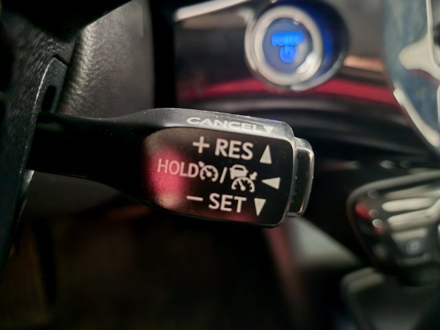 Used 2021 Toyota Prius LE AWD/4WD image 22