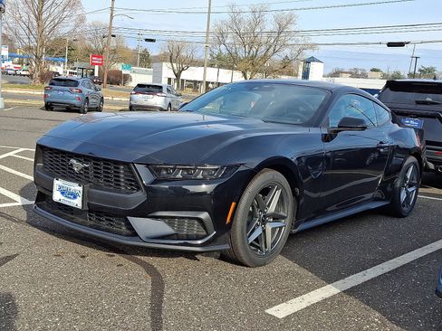 New 2025 Ford Mustang Coupe image 3