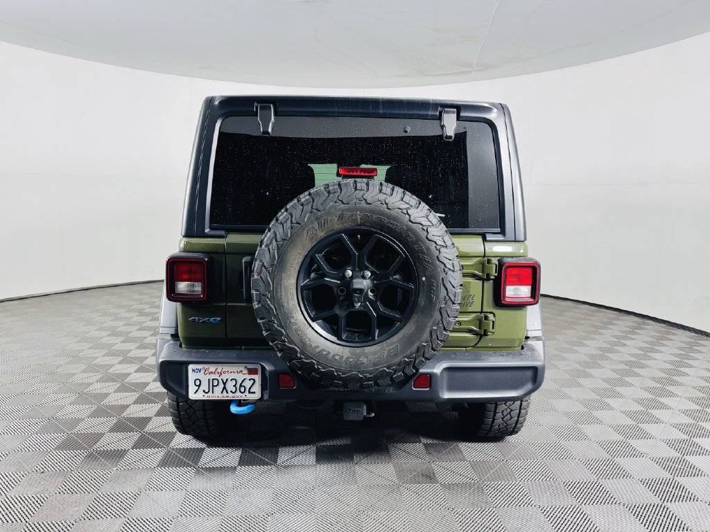 Used 2024 Jeep Wrangler Unlimited AWD/4WD image 22