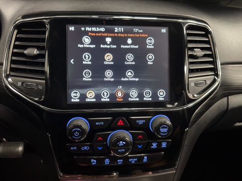 Used 2019 Jeep Grand Cherokee Altitude image 20