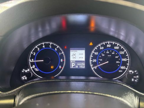 Used 2013 INFINITI G37 G37x Sedan 4D w/ Premium Pkg image 11