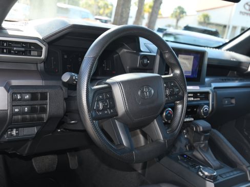 Certified 2025 Toyota Tacoma Limited image 8