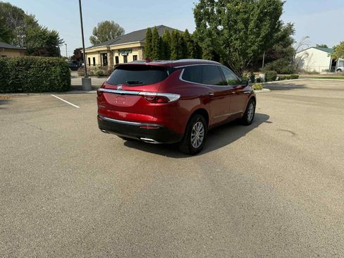 Used 2024 Buick Enclave Premium AWD/4WD image 5